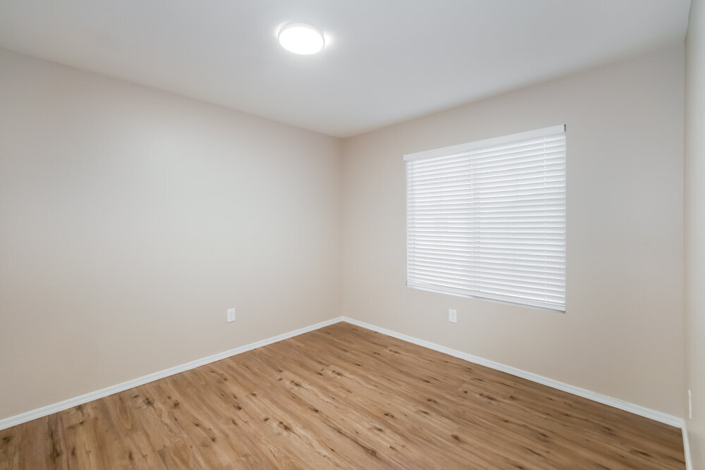 Building Photo - 1434 E South Fork Dr