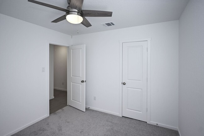Building Photo - 7411 Spinel Way