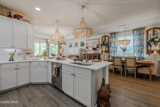 Building Photo - 8400 Dockside Pl