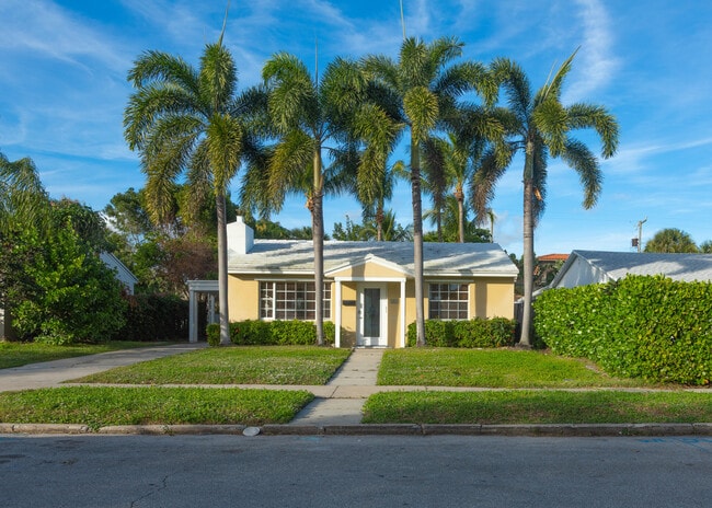 Building Photo - 245 Cortez Rd