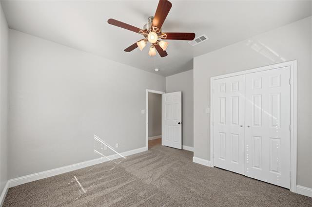 Building Photo - 2207 Henry St