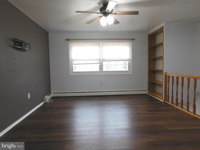 Building Photo - 13000 Kerrman Ct