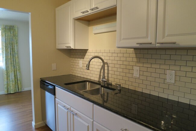 Building Photo - Cozy Two Bed Unit In Boulder