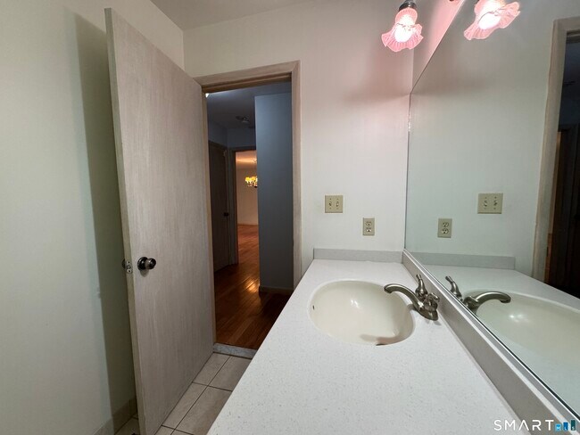Building Photo - 223 Deer Run