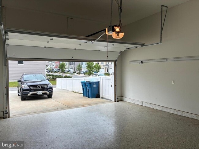 Building Photo - 247 Breeding Blvd