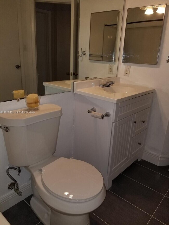 Building Photo - 13952 SW 91st Terrace