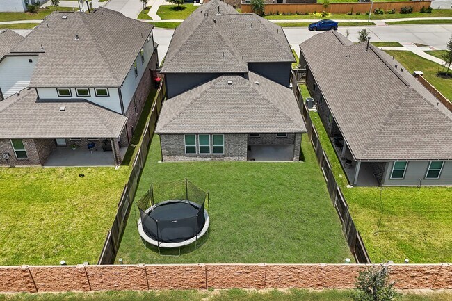 Building Photo - 32407 Dew Crest St