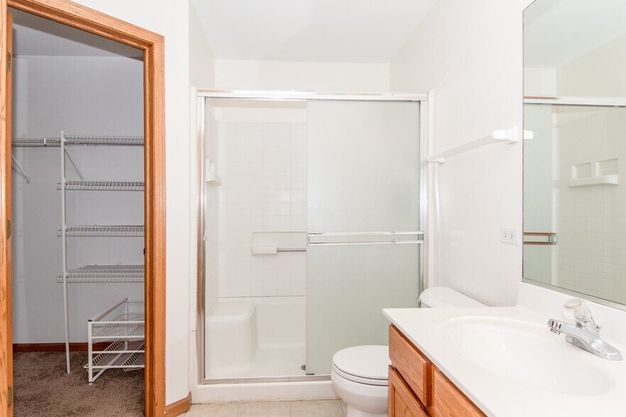 Building Photo - 4133 Blackstone Dr