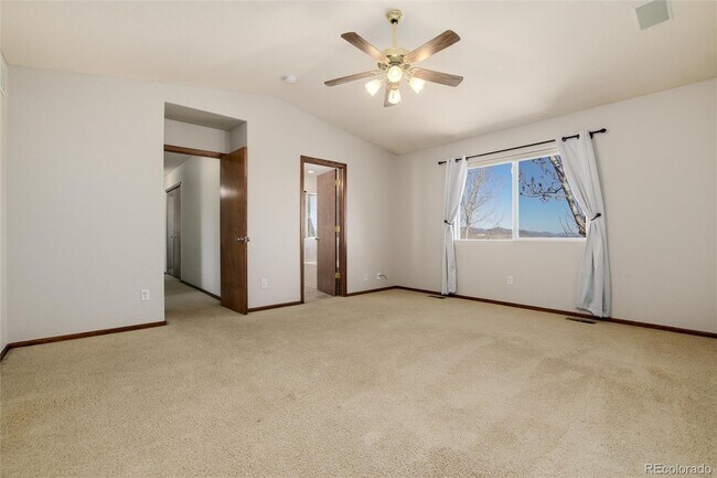 Building Photo - 9865 Falcon Ln