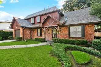 Building Photo - Discover Your Perfect Home: 4-Bed, 3-Bath ...