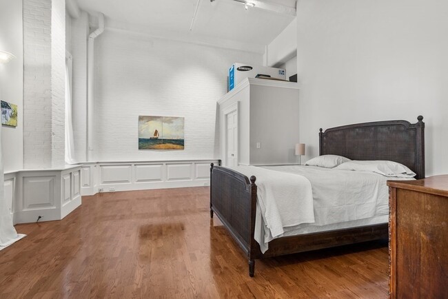 Building Photo - 42 Chauncy St
