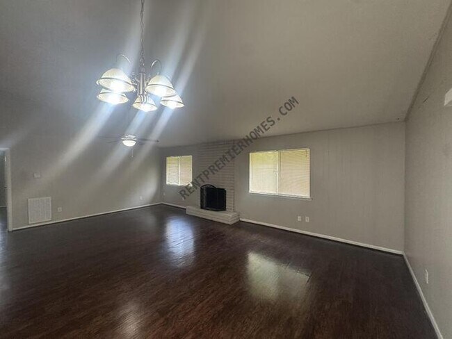Building Photo - 23139 Lestergate Dr