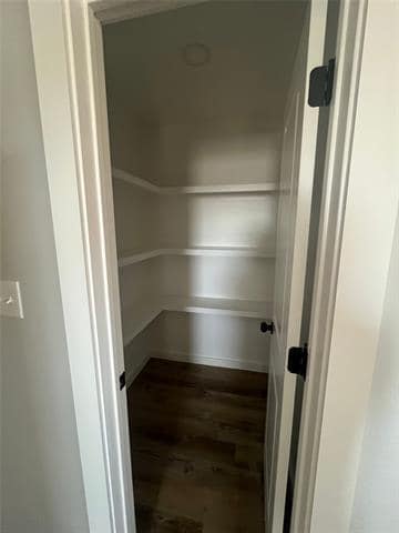 Building Photo - 1906 Trigger Happy Trl