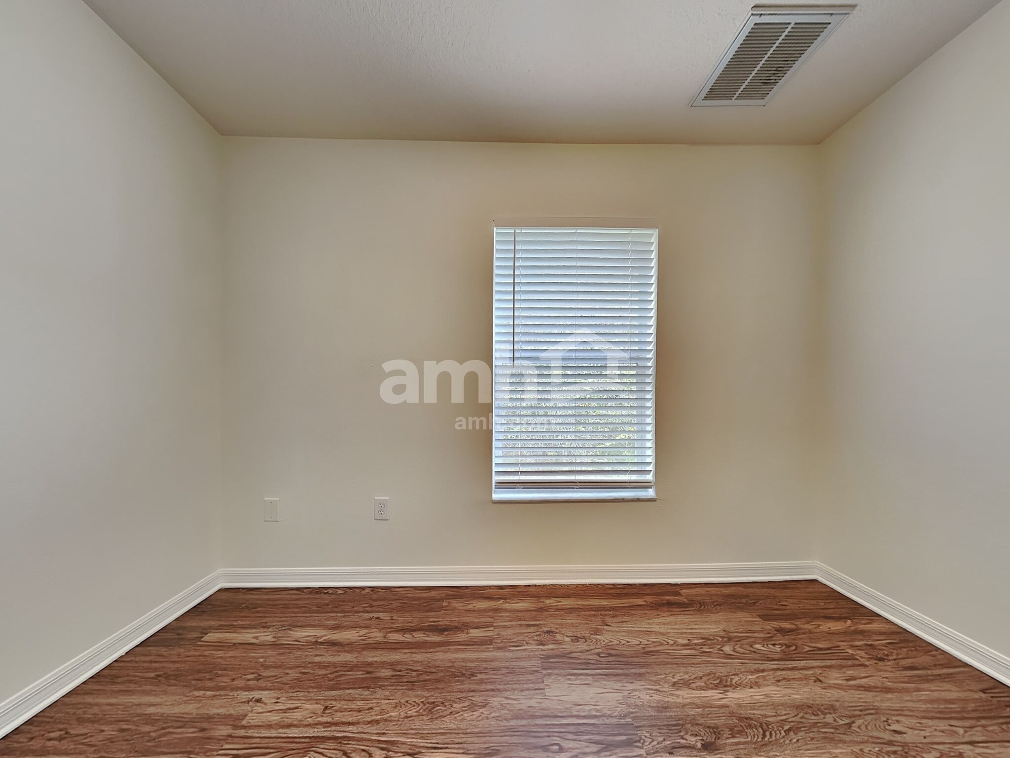 Building Photo - 30734 Midtown Ct