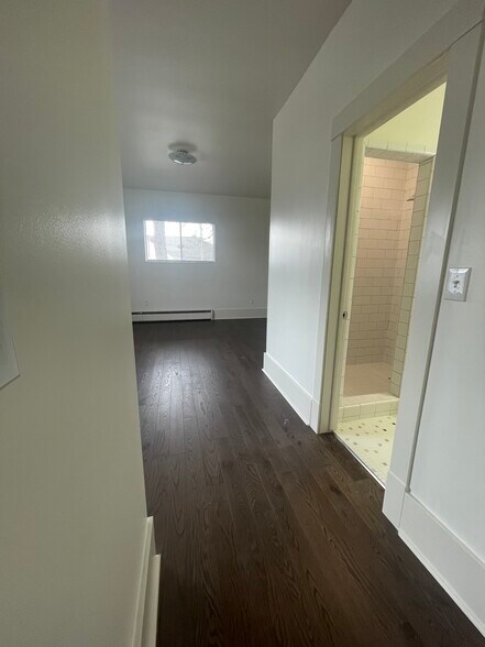 Building Photo - 264 E 4800 S