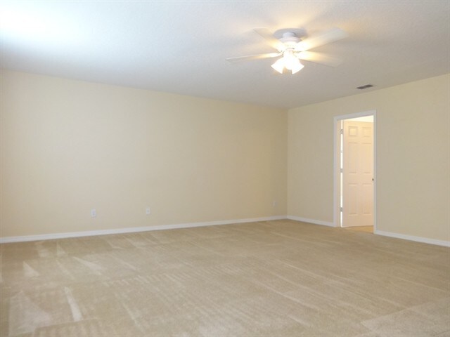 Building Photo - 357 Sky Valley St