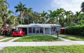 Building Photo - 917 SW 18th Ct