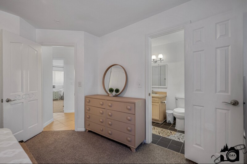 Building Photo - 4401 Reka Dr