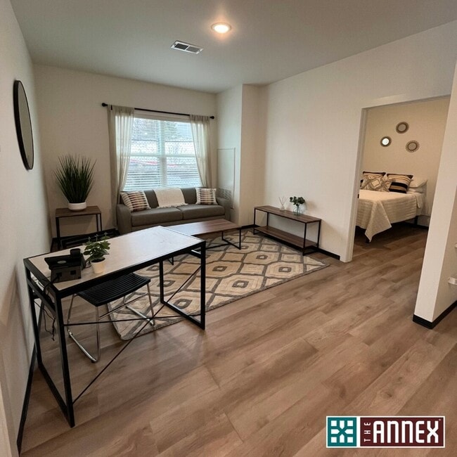 Model 7 - The Annex of Pullman