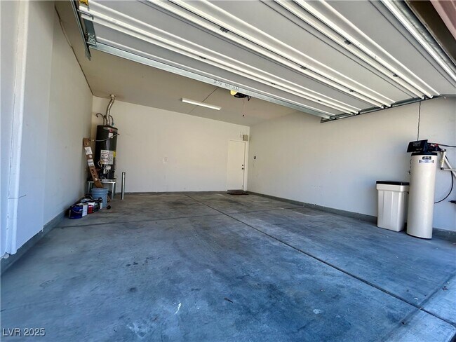 Building Photo - 6706 Black Oil Dr