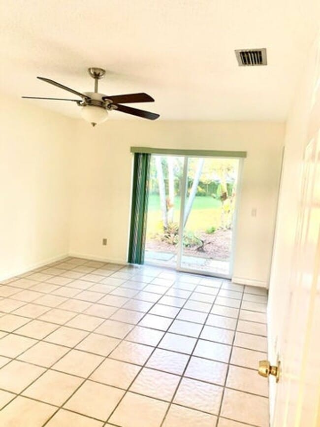 Building Photo - 107 Gibraltar St