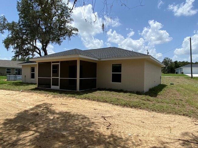 Building Photo - 130 Oak Cir