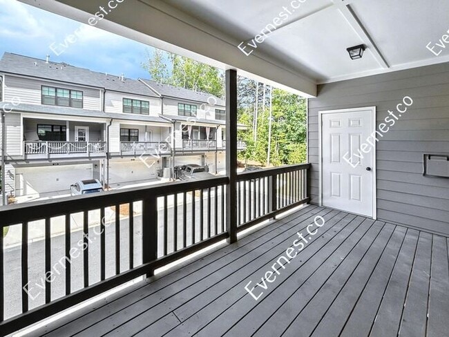 Building Photo - 428 Stovall Pl