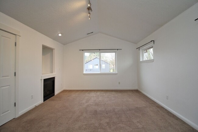 Building Photo - 7123 SE Brooklyn St