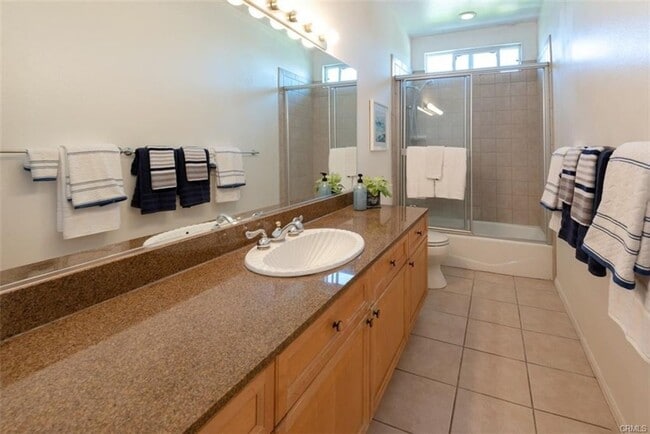 Building Photo - Executive Town Home in Central Torrance