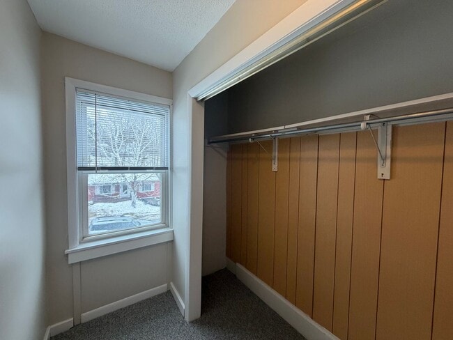 Building Photo - 27-29 Montgomery Ave