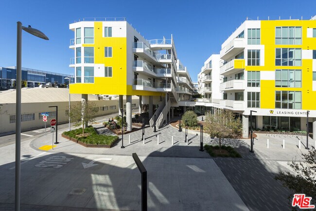 Building Photo - 2929 Pennsylvania Ave