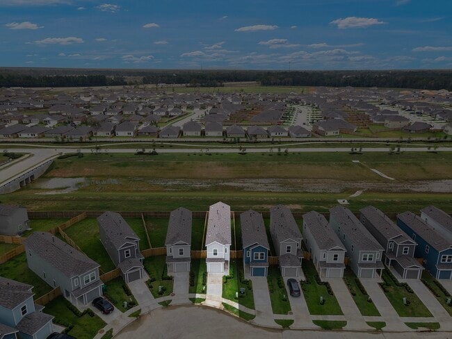 Building Photo - 18639 San Salvo Dr