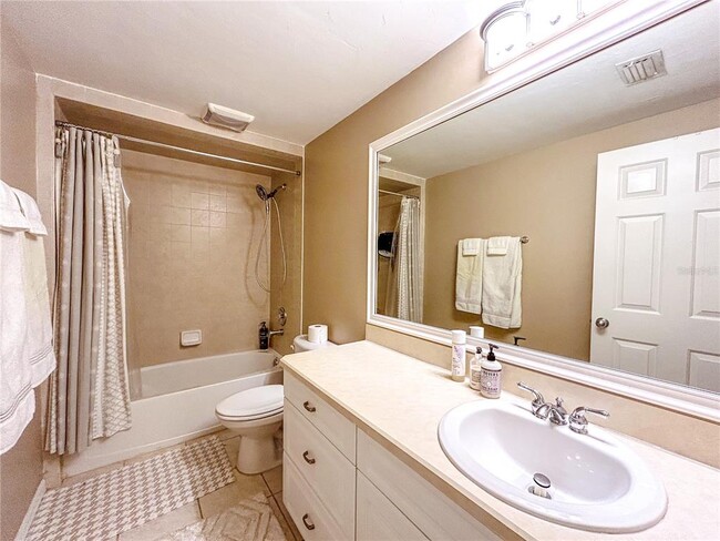 Building Photo - 5339 NW 9th Ln