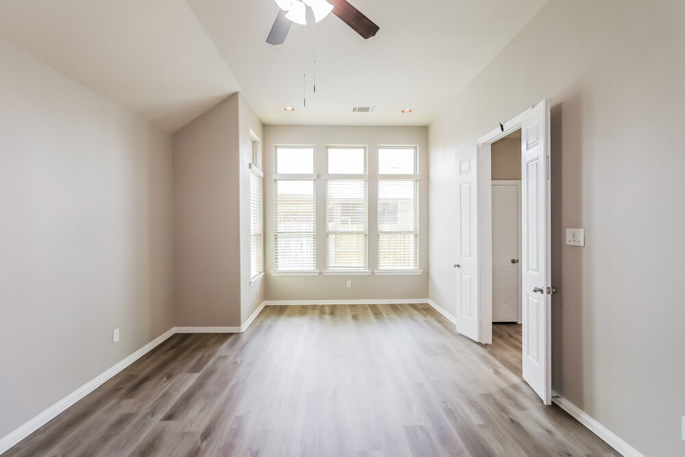 Building Photo - 29023 Oldfield Ct