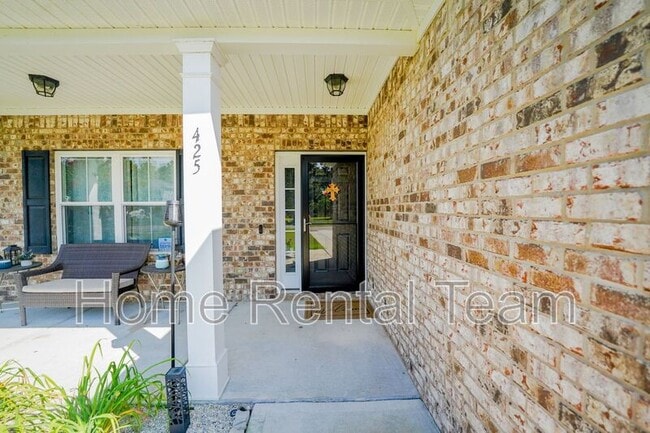 Building Photo - 425 Wicklow Dr