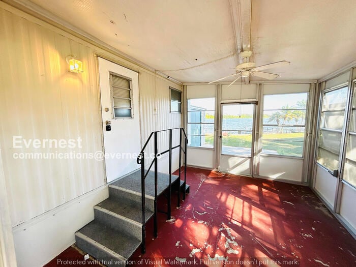 Building Photo - 820 Paradise Blvd