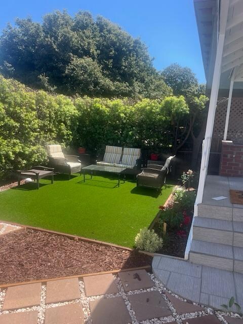 Building Photo - 2575 S Barrington Ave