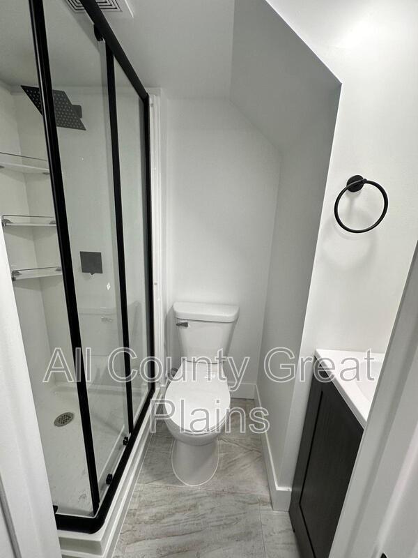 Building Photo - 4120 Adams St