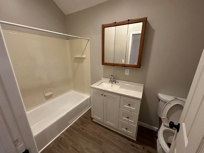 Building Photo - 109 Wilmore Pl