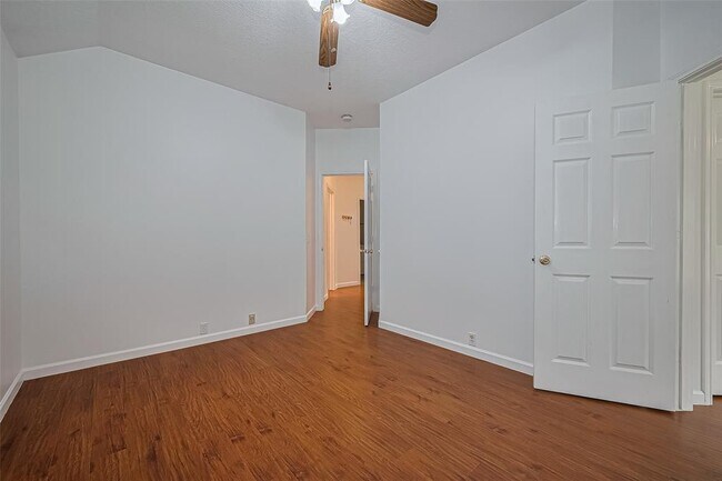 Building Photo - 11042 Sentry Ct