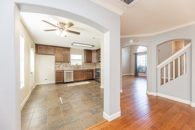 Building Photo - 14335 Pelican Marsh Dr