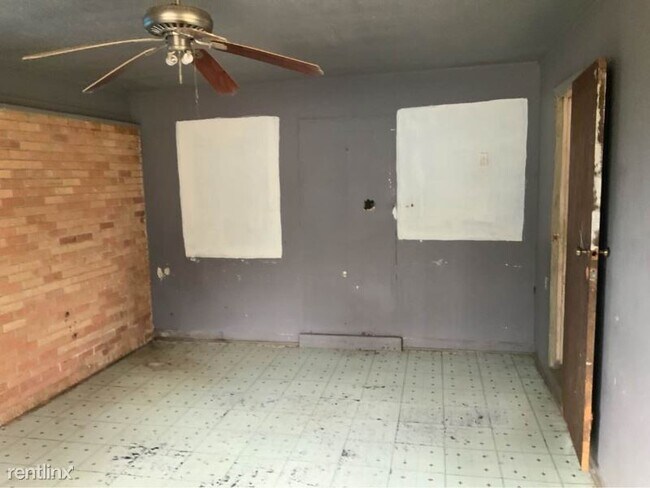 Building Photo - 3 br, 1 bath House - 600 Thurman St A Unit A