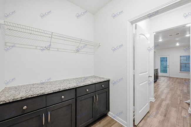 Building Photo - 238 Enchanted Way