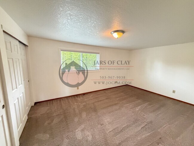 Building Photo - Laura/Bolliger #2022-1085