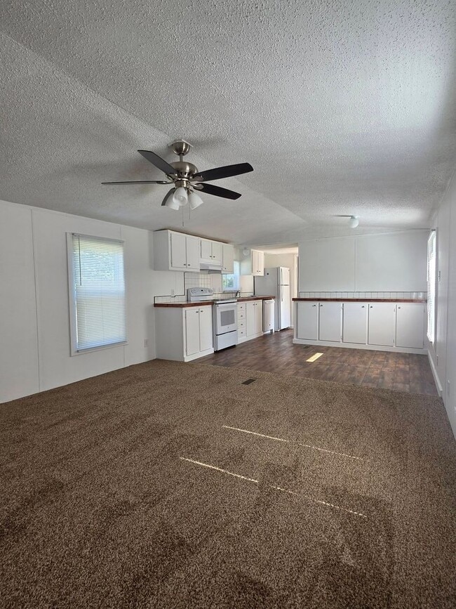 Building Photo - 3135 Calloway Dr