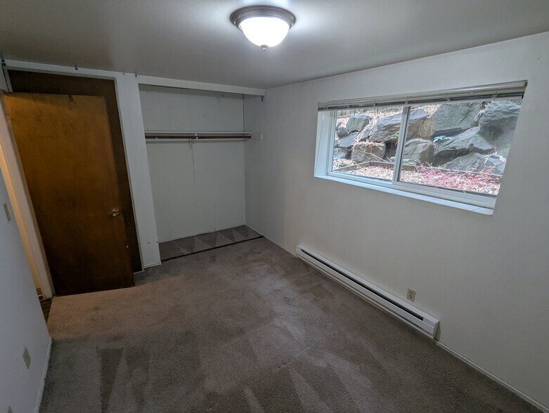 Building Photo - 3401 NE 65th St