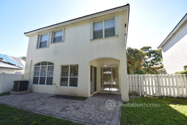 Building Photo - 4891 SW 35th Terrace