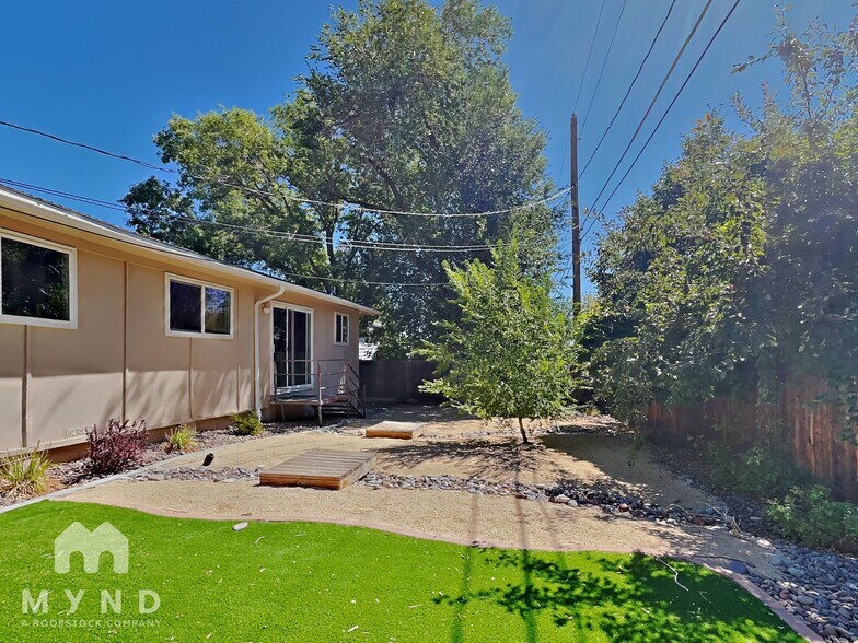 Building Photo - 3450 Pierremont Rd