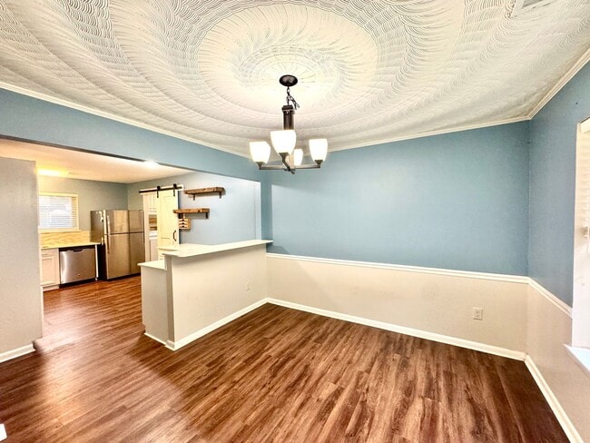 Building Photo - Modern Comfort & Convenience – 4BR/2.5BA i...
