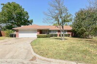 Building Photo - 1208 Yellowstone St